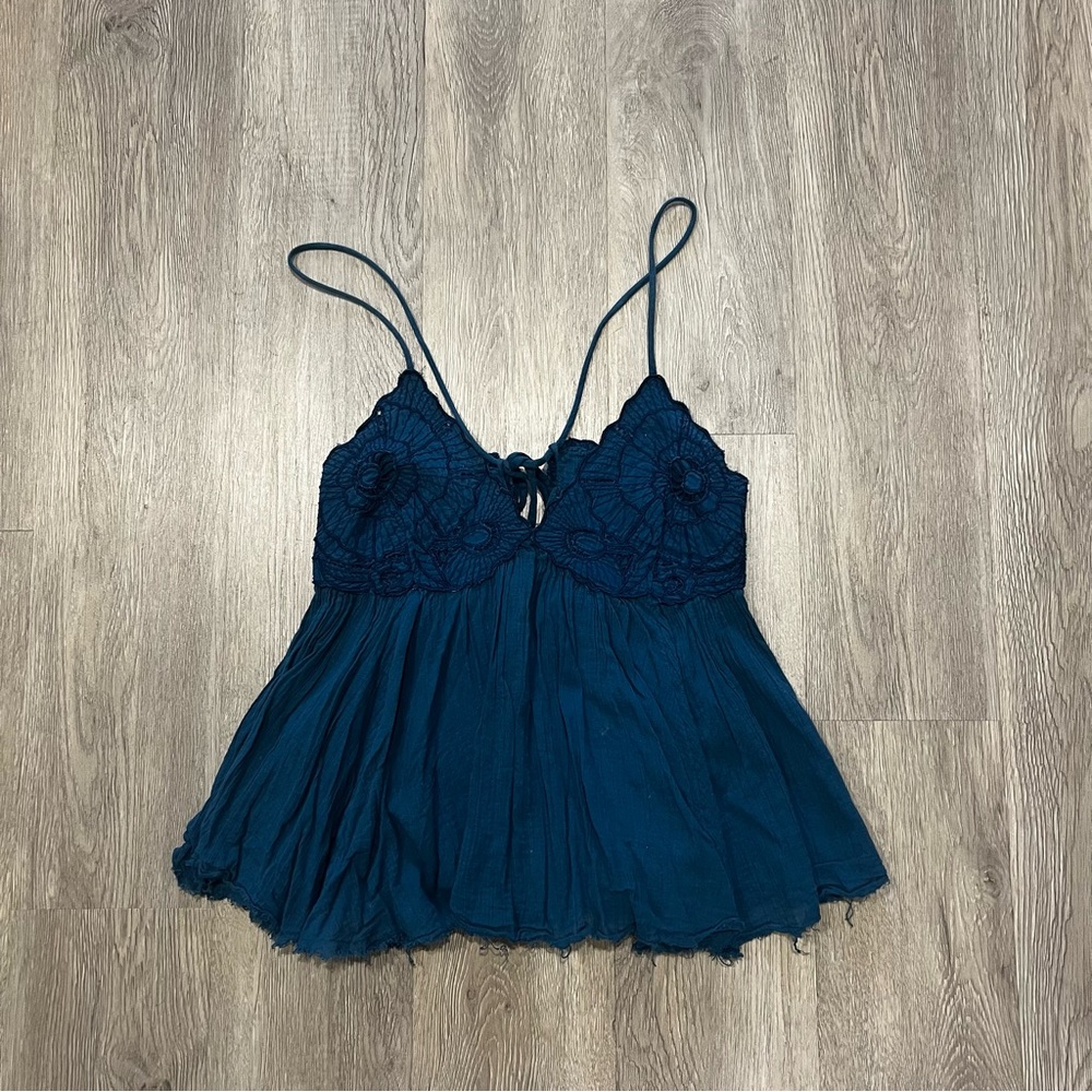Free People XS dark blue flowy tank